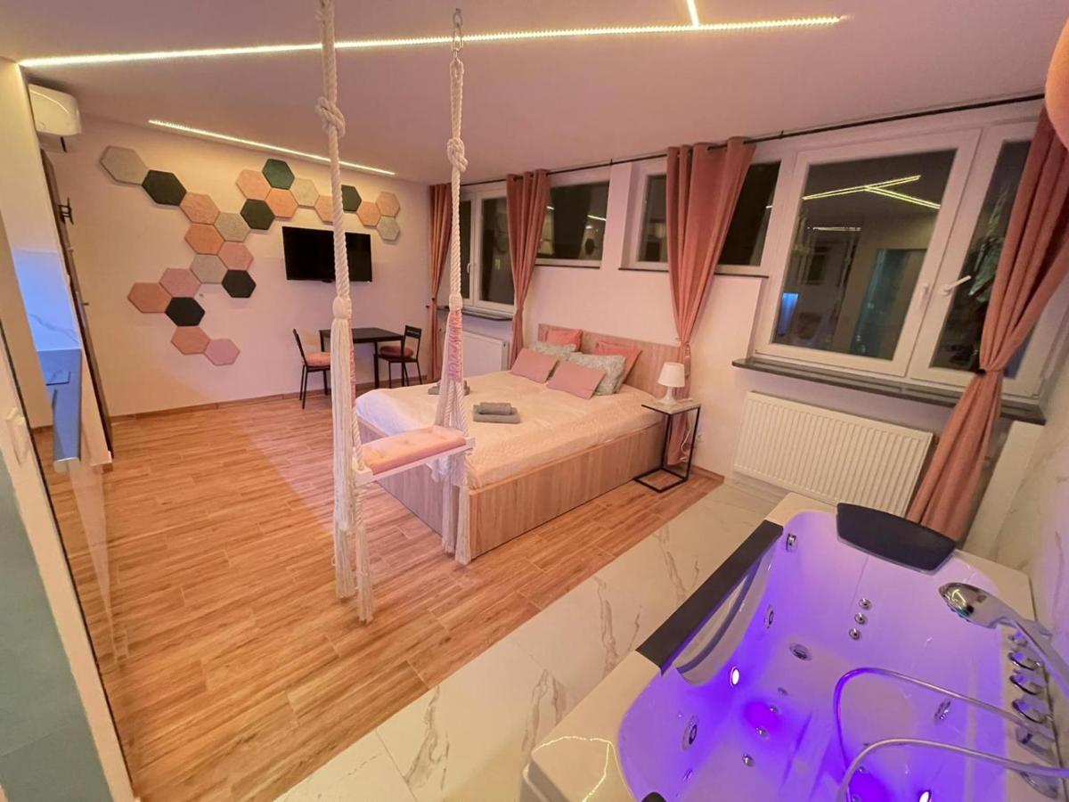 ורשה Yourapart Jacuzzi Przy Zamku Krolewskim מראה חיצוני תמונה